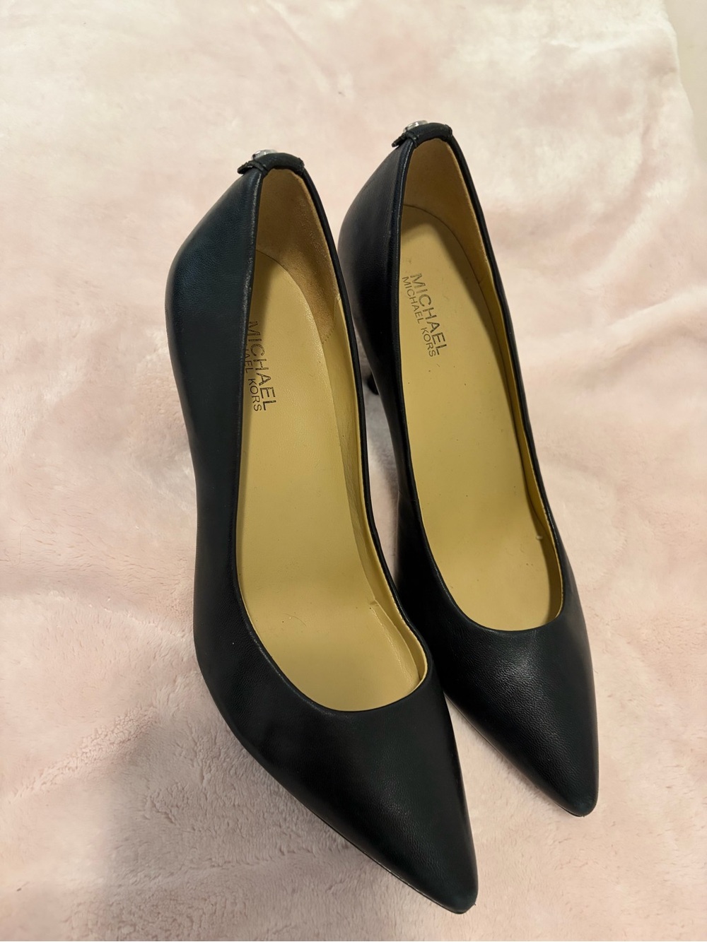 Michael Kors Black Leather Pointed Toe Pumps - Picture 2 of 5